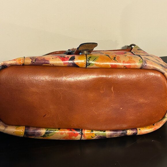 PATRICIA NASH Multi-Color Floral Print Italian Leather Shoulder Handbag - Picture 7 of 10